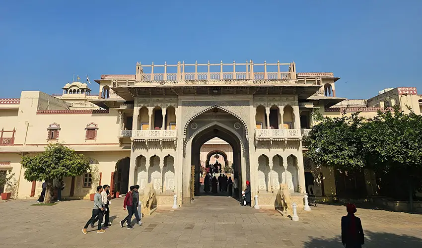 Behind Closed Doors in India – Private Cultural Access for Elite Travelers