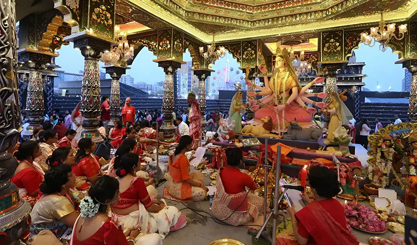 How to Experience Durga Puja in Kolkata as a Foreigner – Cultural & Luxury Guide