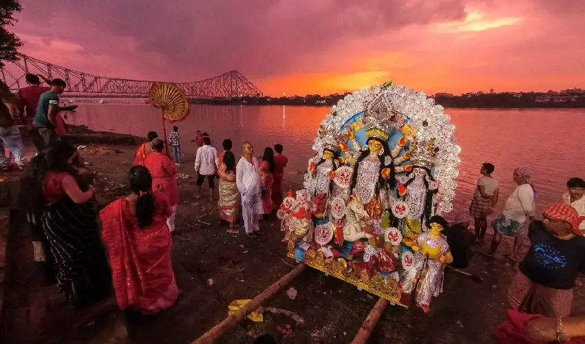 Durga Puja 2026 Dates & Complete Travel Planning Guide for Overseas Visitors
