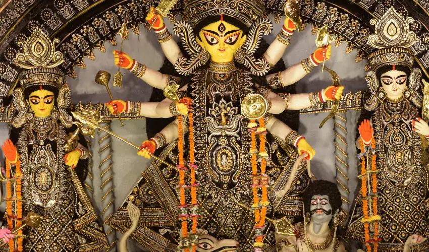 Golden Triangle with Durga Puja – 10 Day Luxury India Itinerary