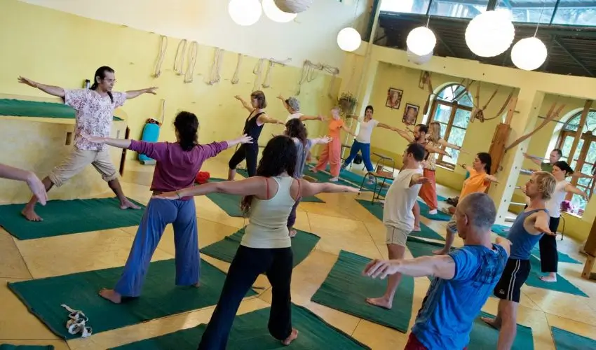 India for Yoga Teacher Training: Best Ashrams, Spiritual Destinations & Luxury Travel Guide