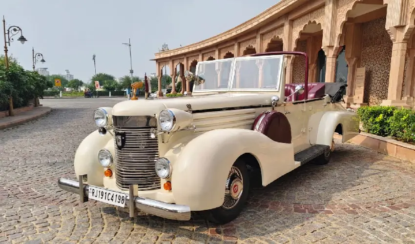 Vintage Car Experience in Jaipur – Drive Through Royal Rajasthan