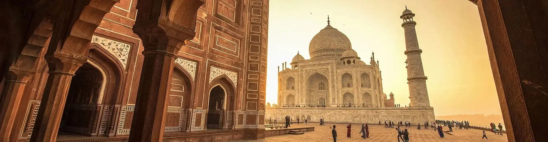 8-Day Jaipur Literature Festival & Golden Triangle Itinerary– Delhi, Agra & Jaipur Cultural Route