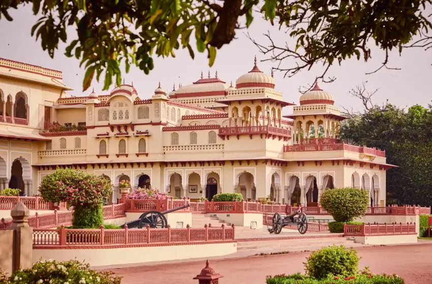 Luxury Golden Triangle Tour with Taj Hotels & Royal Heritage Experiences