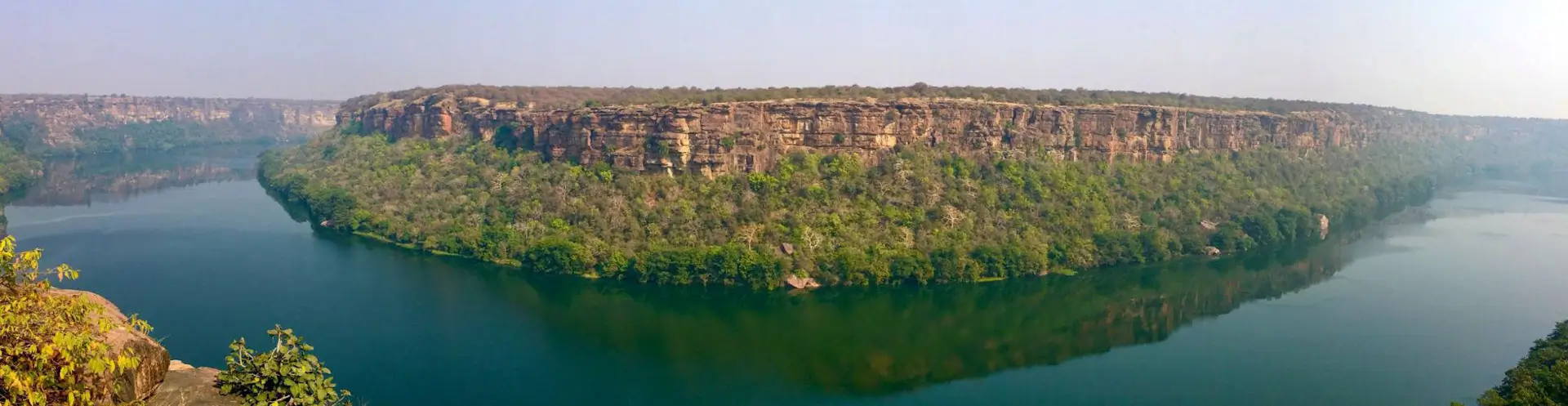 6 Days Luxury Chambal River Safari and Dudhwa Wildlife Tour