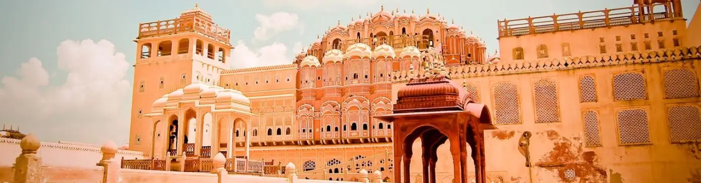 Luxury Rajasthan Heritage Tour with Fort Cities, Fresco Havelis & Royal Palace Stays