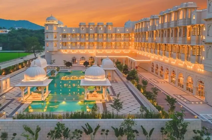 Luxury Rajasthan Romance Tour with Royal Suites, Lake Palaces & Heritage Experiences